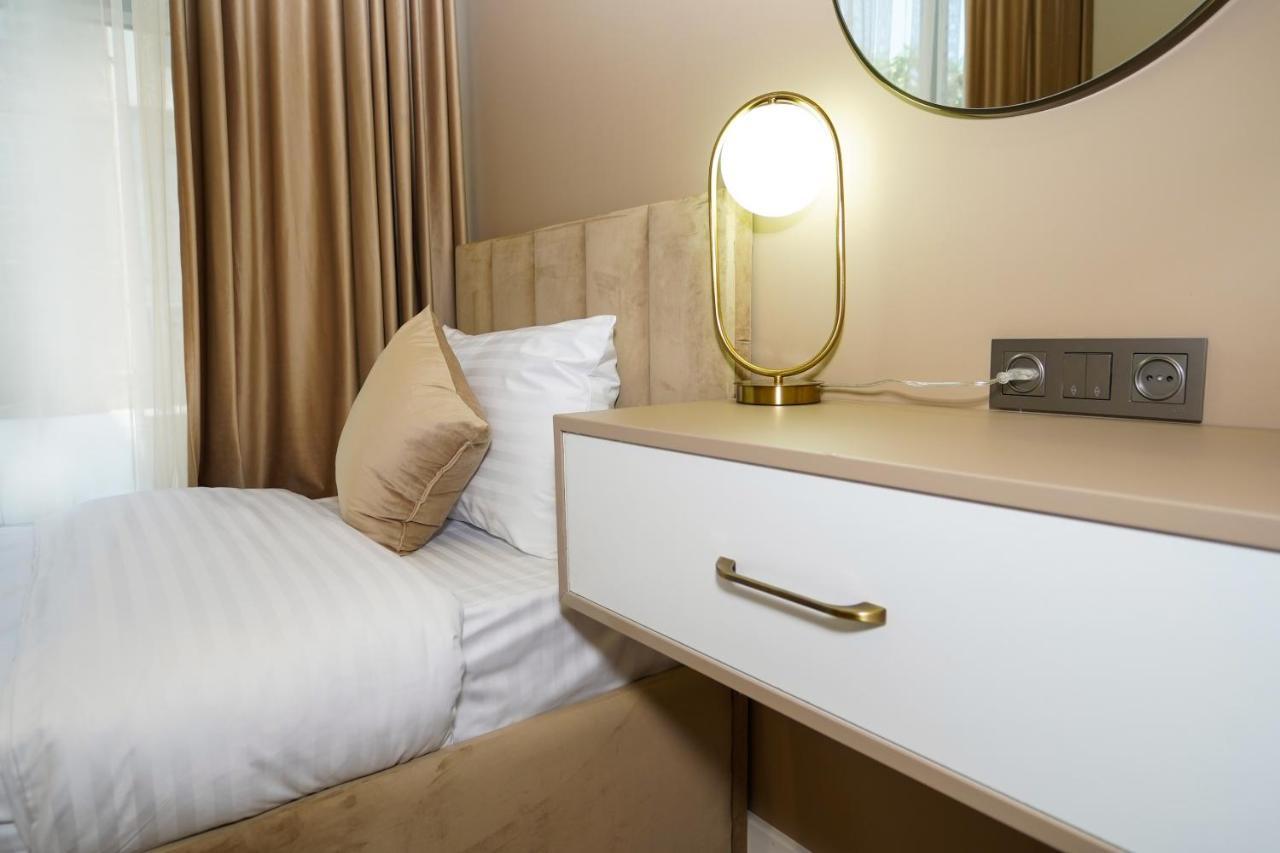 B&M Hotel يريفان المظهر الخارجي الصورة